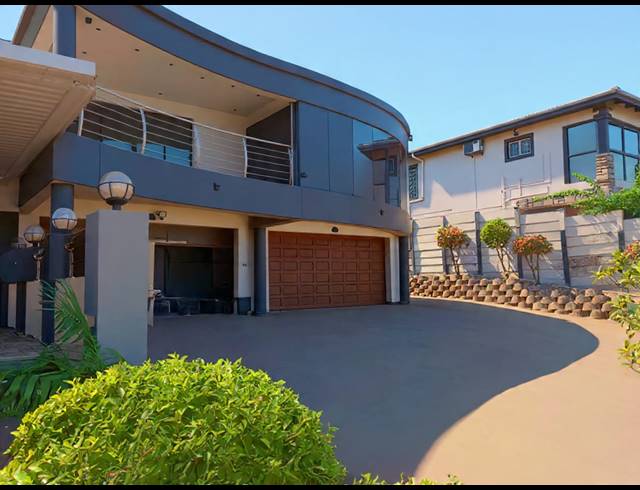 6 BEDROOM HOUSE FOR SALE IN MALVERN